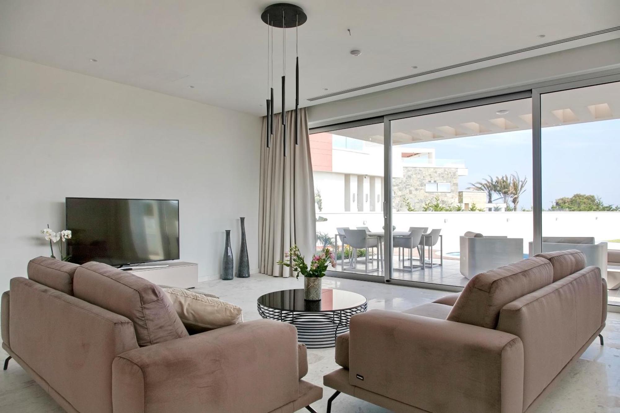 Beachfront Luxury Villa Idania Ajia Napa Zewnętrze zdjęcie